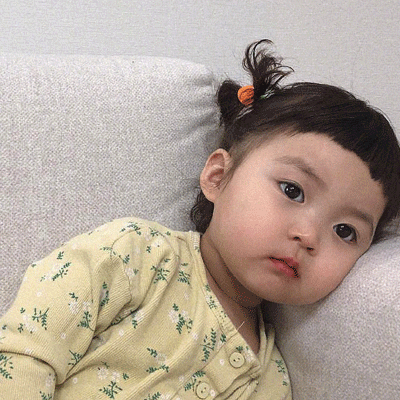 宅家罗熙可可爱爱的慵懒头像