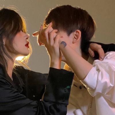 爱意满满的情侣头像