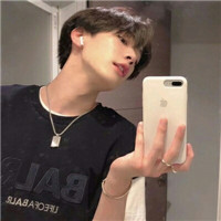 超酷帅的网红男生冷漠微信头像