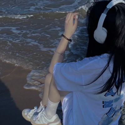 抑郁伤感的微信女生头像