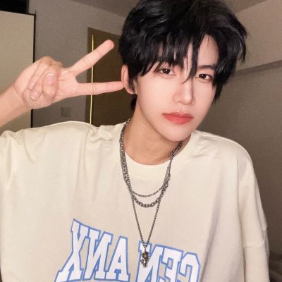 魅力值爆棚的男生精致头像