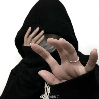 不露脸但有气质的潮流男生头像