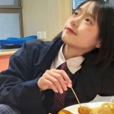 2021散落人间天使般温柔女生微信头像