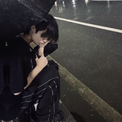 高颜值的个性男生微信头像