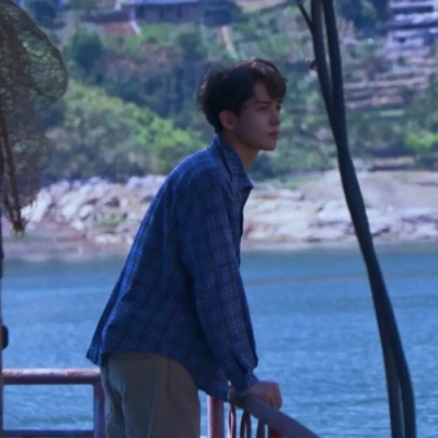 青春阳光大男孩微信头像