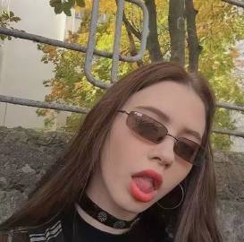 欧美墨镜帅气女孩微信头像