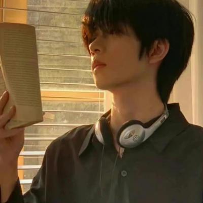 优质男必备简约头像