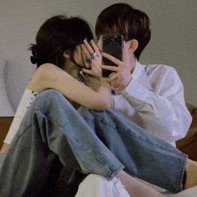 甜蜜双人情侣微信头像