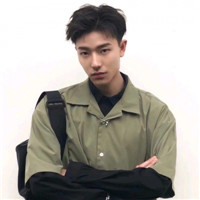 帅气抖音阳光简单男生微信头像