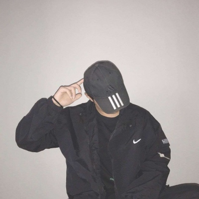 一对俊男美女的情侣微信头像