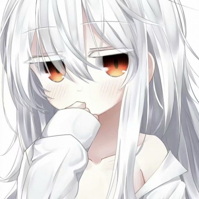 白色系可爱动漫女生微信头像