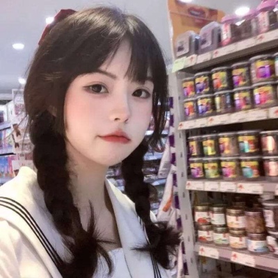 2021散落人间天使般温柔女生微信头像