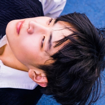 浪漫帅气的男生微信头像