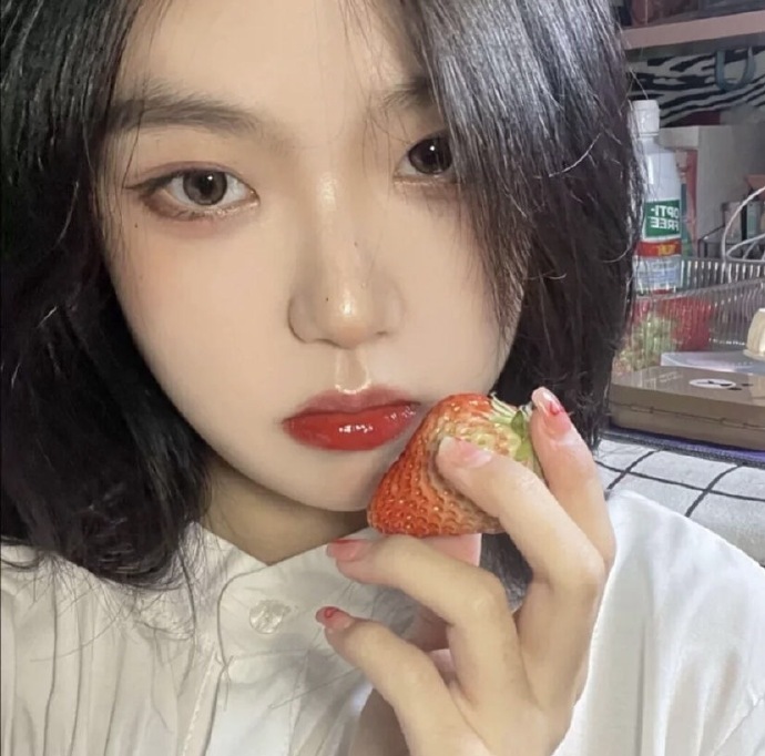 清纯少女好看的女生微信头像