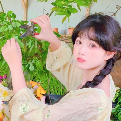 气质好看的四人闺蜜微信头像