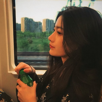 惊艳又精致的女生微信头像