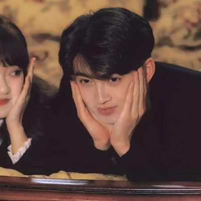 一人一半超甜真人情侣微信头像