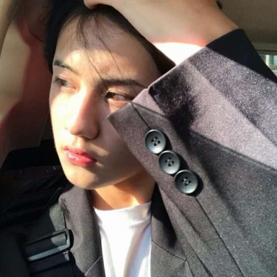 长相眉清目秀的男生微信头像
