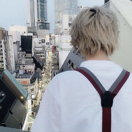 帅气阳光小哥哥微信头像