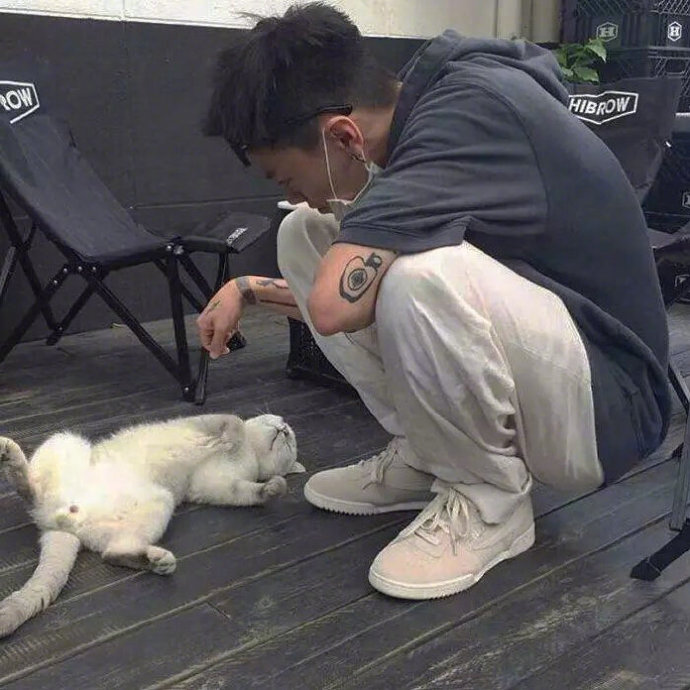 多样的男生微信头像