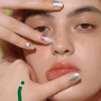 清纯可爱的欧美风高颜值头像