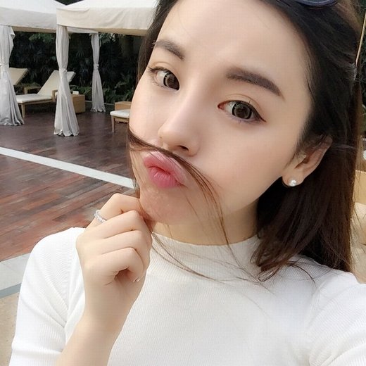 非主流美女时尚个性图片