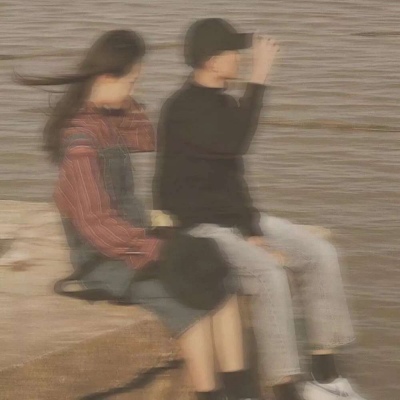 小众不明显的真人情侣微信头像