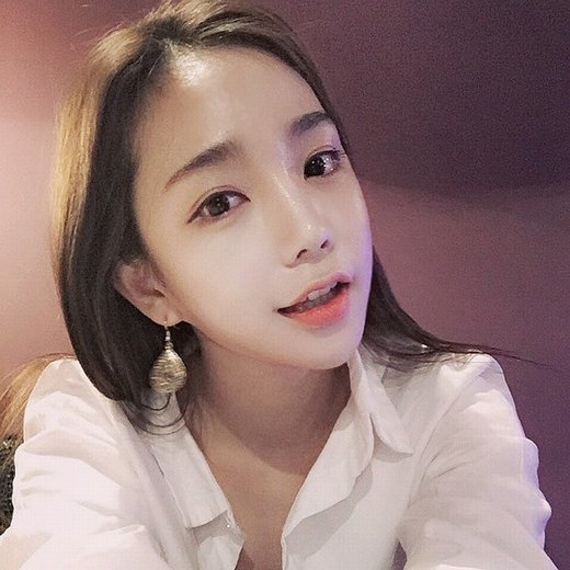 非主流美女时尚个性图片