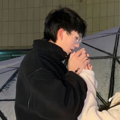 真人情侣幸福头像