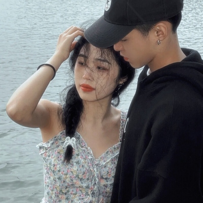 00后专用的高颜值甜蜜情侣微信头像