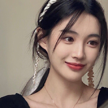 夏日可用的清凉女生微信头像