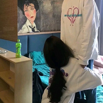 不露脸的低调情侣微信头像