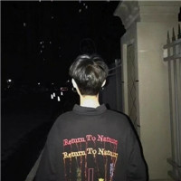 时尚个性超酷男生背影头像