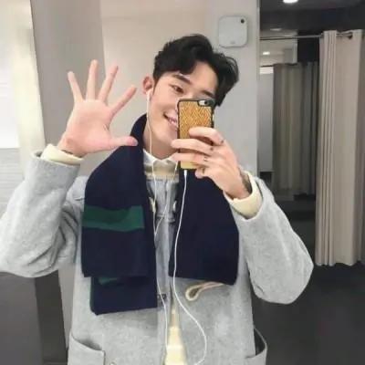 超酷的热门男生头像