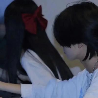 超甜超宠溺情侣头像