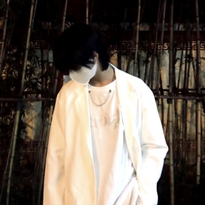 高冷的帅气男生微信头像