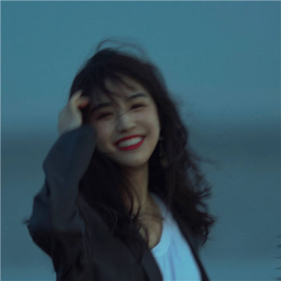 笑起来很甜很可爱的女生微信头像