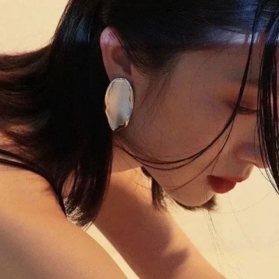 酷拽有个性的女生微信头像