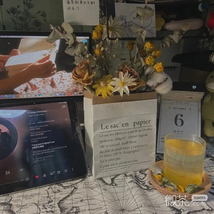 可爱鼓励的微信朋友圈背景图