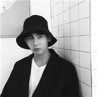 抖音热门黑白颓废时尚男生头像