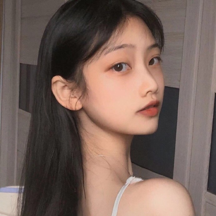 气质冷艳可爱甜美的女生微信头像