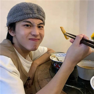 惊艳小众的男头像