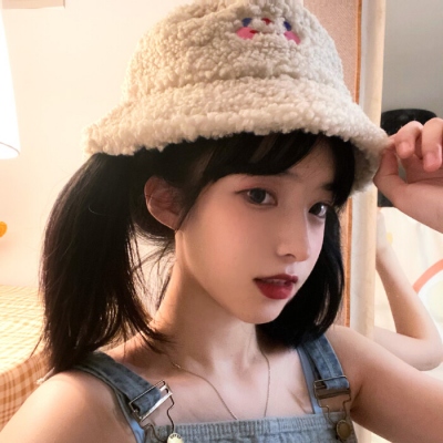 ins风可爱女生微信头像