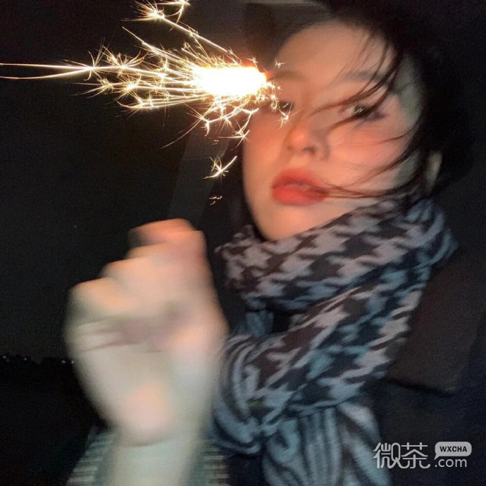 软萌酷酷的女生个性微信头像