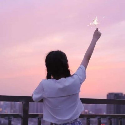 超火的意境情侣微信头像