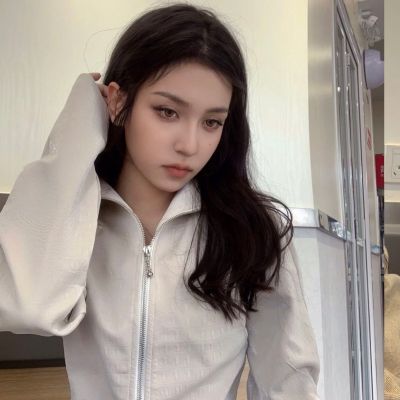 暗黑系超酷女生头像