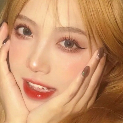 酷拽的霸气高颜值女生微信头像