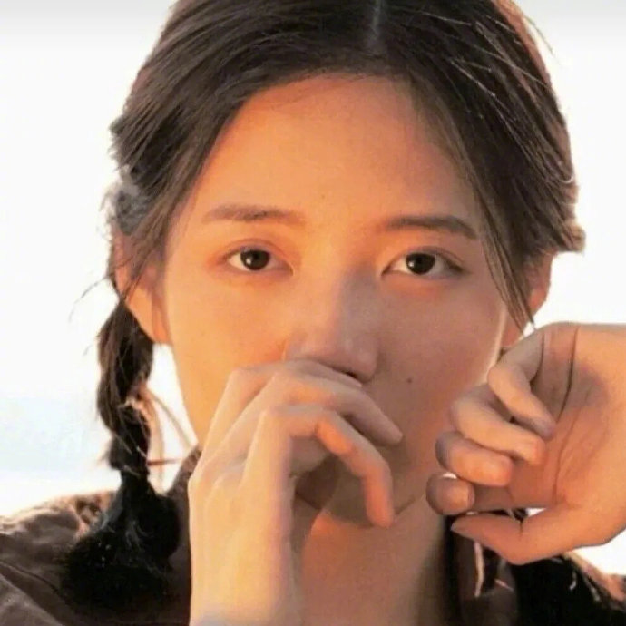 超美的女生个性复古微信头像