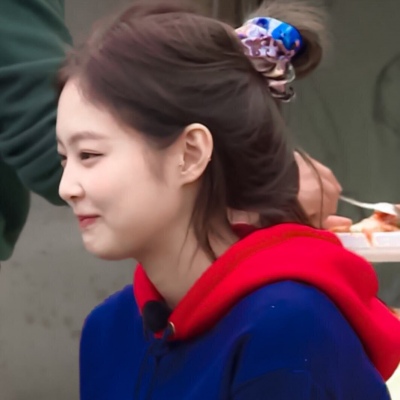 有魅力的气质干净女生微信头像