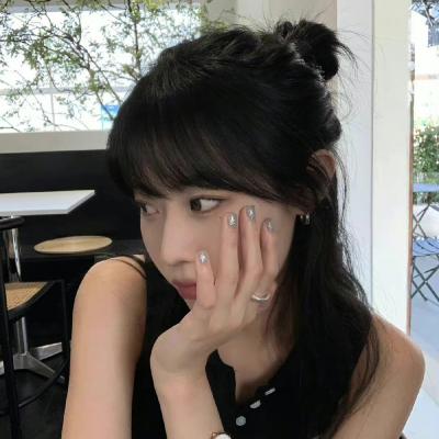 温柔干净气质的女生头像